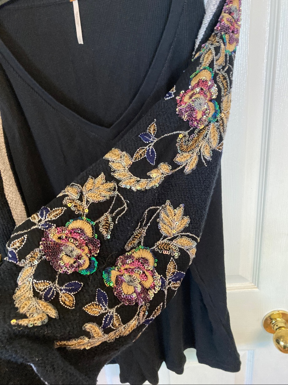 Free People Black V-Neck Oversized top with Embroidered Floral Balloon Sleeves - Picture 7 of 9